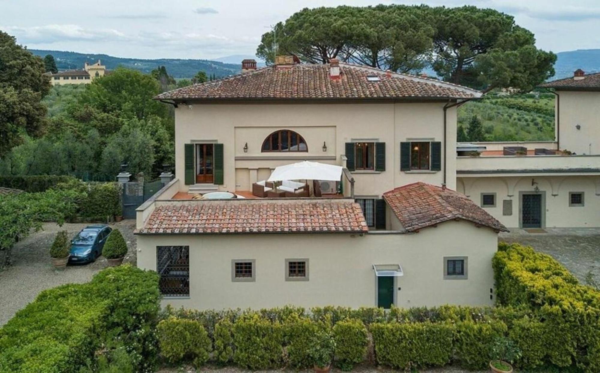 Dante Villa Florencia